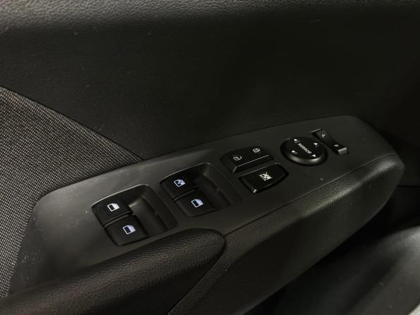 Hyundai Solaris II Рестайлинг с пробегом 2021 года, цена 1 630 000 рублей, 87731 км, седан, Автокод Объявления