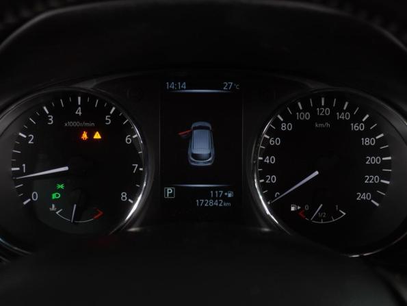 Nissan Qashqai II с пробегом 2015 года, цена 1 699 000 рублей, 172842 км, внедорожник, Автокод Объявления