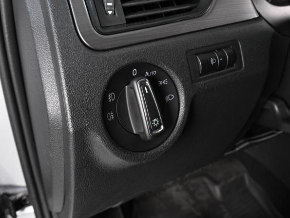 Skoda Rapid I Рестайлинг с пробегом 2019 года, цена 1 599 000 рублей, 52628 км, лифтбек, Автокод Объявления