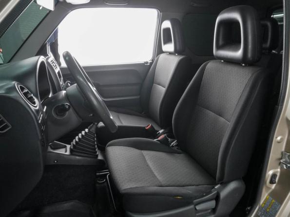 Suzuki Jimny III Рестайлинг 1 с пробегом 2007 года, цена 819 000 рублей, 127813 км, внедорожник открытый, Автокод Объявления