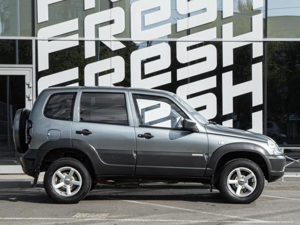 Chevrolet Niva I Рестайлинг с пробегом 2015 года, цена 730 000 рублей, 116555 км, внедорожник, Автокод Объявления