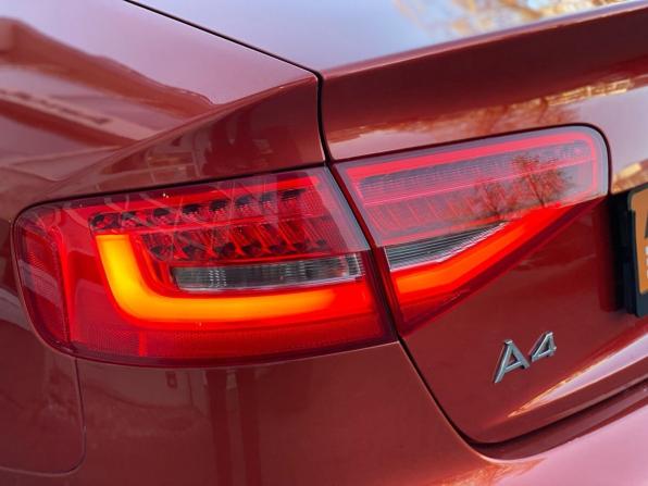 Audi A4 IV (B8) Рестайлинг с пробегом 2012 года, цена 1 059 000 рублей, 219630 км, седан, Автокод Объявления