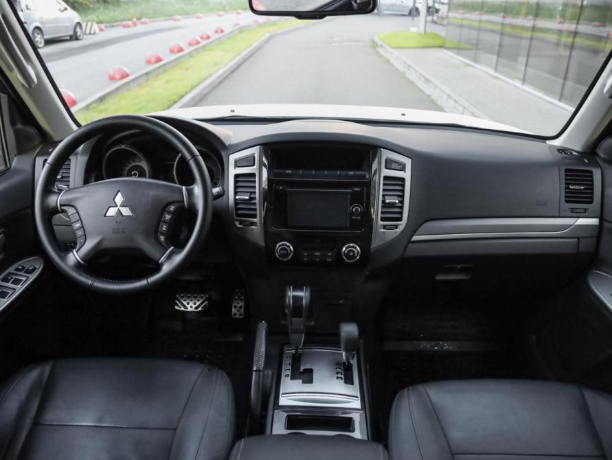 Mitsubishi Pajero IV Рестайлинг 2 Санкт-Петербург  - изображение 11