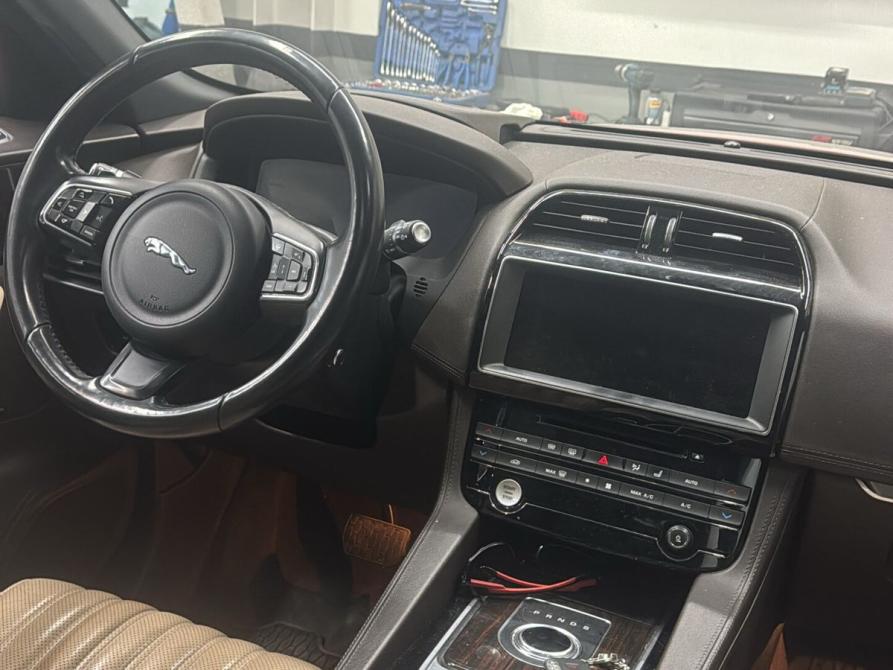 Jaguar F-Pace I Кемерово  - изображение 8