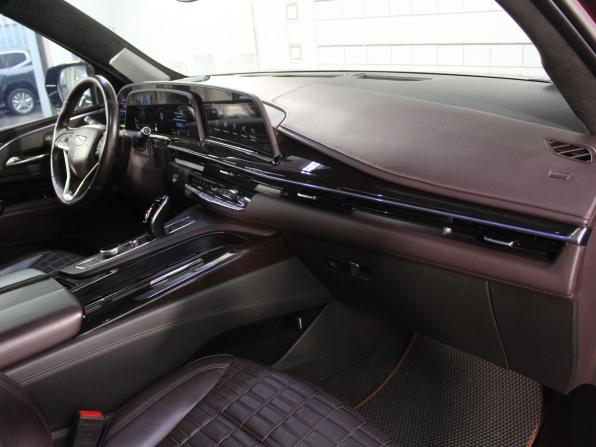 Cadillac Escalade V с пробегом 2022 года, цена 10 950 000 рублей, 70101 км, внедорожник, Автокод Объявления