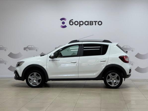 Renault Sandero II Рестайлинг с пробегом 2021 года, цена 1 320 000 рублей, 66662 км, хэтчбек, Автокод Объявления