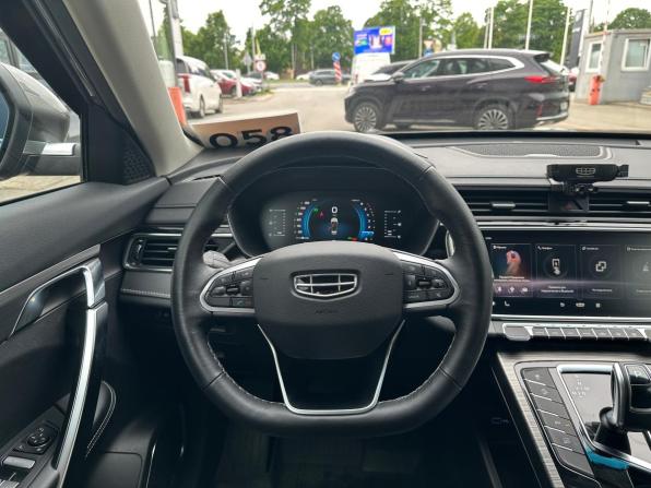 Geely Atlas Pro с пробегом 2022 года, цена 1 899 000 рублей, 50000 км, внедорожник, Автокод Объявления