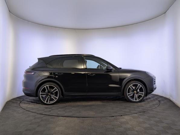Porsche Cayenne III Рестайлинг с пробегом 2024 года, цена 12 990 000 рублей, 51790 км, внедорожник, Автокод Объявления