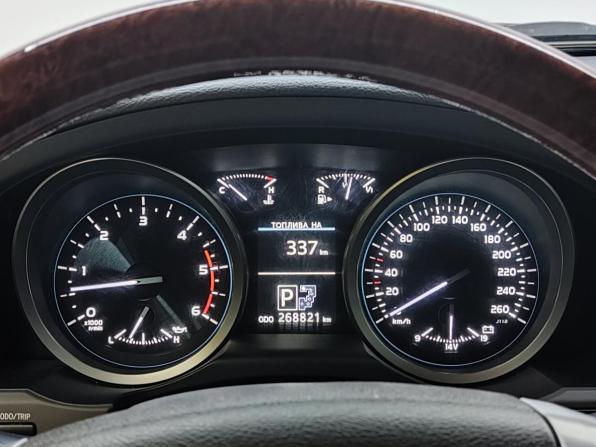 Toyota Land Cruiser 200 Series Рестайлинг 1 с пробегом 2013 года, цена 3 100 000 рублей, 268821 км, внедорожник, Автокод Объявления
