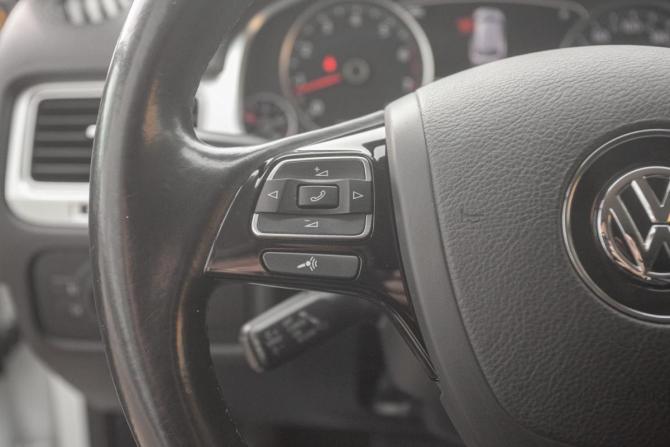 Volkswagen Touareg II Рестайлинг с пробегом 2016 года, цена 2 698 000 рублей, 148200 км, внедорожник, Автокод Объявления