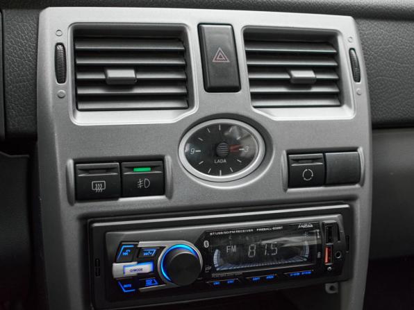 Lada (ВАЗ) Priora I с пробегом 2009 года, цена 330 000 рублей, 215040 км, седан, Автокод Объявления