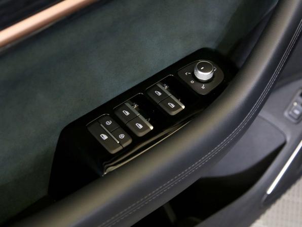 Geely Monjaro I с пробегом 2023 года, цена 2 945 000 рублей, 73443 км, внедорожник, Автокод Объявления