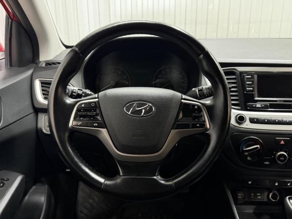Hyundai Solaris II с пробегом 2017 года, цена 1 368 000 рублей, 109806 км, седан, Автокод Объявления