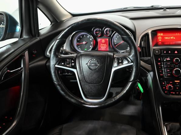 Opel Astra J Рестайлинг с пробегом 2013 года, цена 580 000 рублей, 256922 км, седан, Автокод Объявления