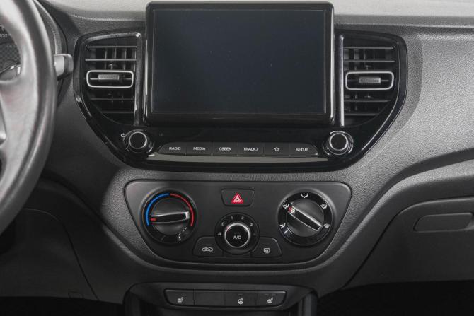 Hyundai Solaris II Рестайлинг с пробегом 2021 года, цена 1 649 000 рублей, 57073 км, седан, Автокод Объявления