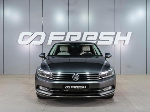 Volkswagen Passat B8 с пробегом 2017 года, цена 2 349 000 рублей, 139923 км, седан, Автокод Объявления
