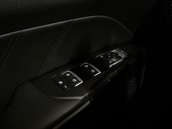 Kia K5 III с пробегом 2025 года, цена 3 699 990 рублей, 13989 км, седан, Автокод Объявления