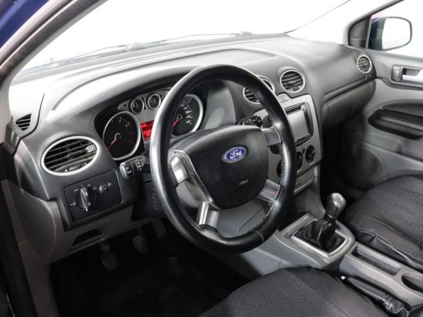 Ford Focus II Рестайлинг с пробегом 2008 года, цена 399 000 рублей, 271159 км, седан, Автокод Объявления