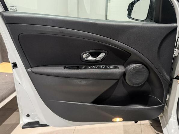 Renault Megane III с пробегом 2010 года, цена 549 374 рубля, 217666 км, хэтчбек, Автокод Объявления