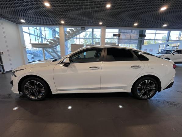 Kia K5 III с пробегом 2022 года, цена 2 150 000 рублей, 184442 км, седан, Автокод Объявления