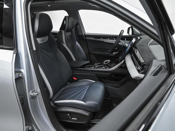 Geely Atlas II с пробегом 2024 года, цена 2 724 000 рублей, 19903 км, внедорожник, Автокод Объявления