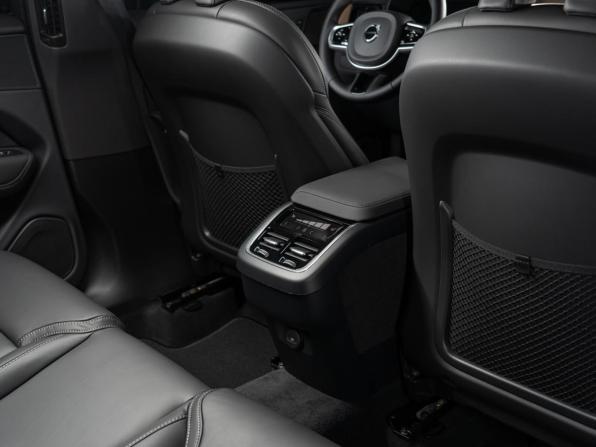Новый Volvo XC60 II Рестайлинг 2 2026 года, цена 9 150 000 рублей, внедорожник, Автокод Объявления