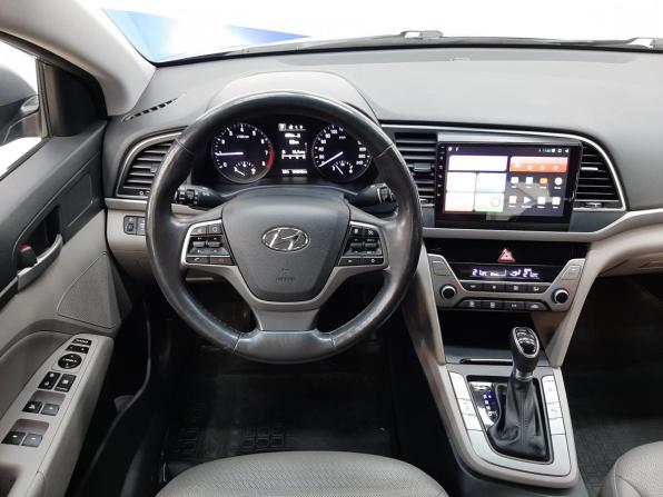 Hyundai Elantra VI (AD) с пробегом 2016 года, цена 1 250 000 рублей, 104248 км, седан, Автокод Объявления