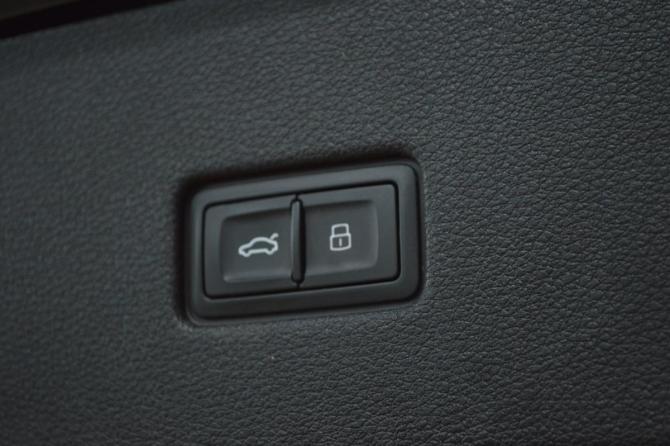 Audi Q8 I (4M) с пробегом 2019 года, цена 6 250 000 рублей, 77000 км, внедорожник, Автокод Объявления