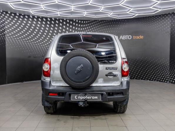 Chevrolet Niva I с пробегом 2009 года, цена 258 000 рублей, 108757 км, внедорожник, Автокод Объявления