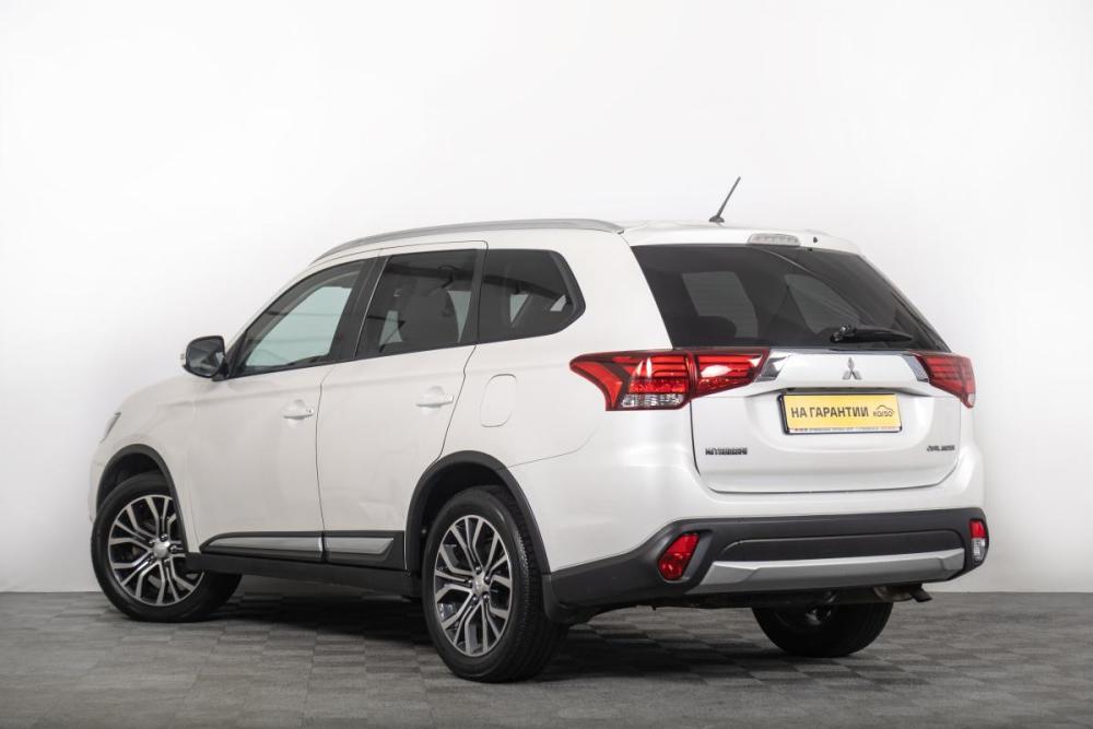 Mitsubishi Outlander III Рестайлинг 2 Томск  - изображение 6