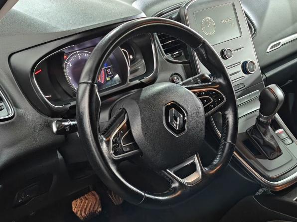 Renault Scenic IV с пробегом 2018 года, цена 1 675 000 рублей, 94617 км, компактвэн, Автокод Объявления