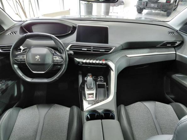 Peugeot 5008 II с пробегом 2018 года, цена 1 900 000 рублей, 100119 км, внедорожник, Автокод Объявления