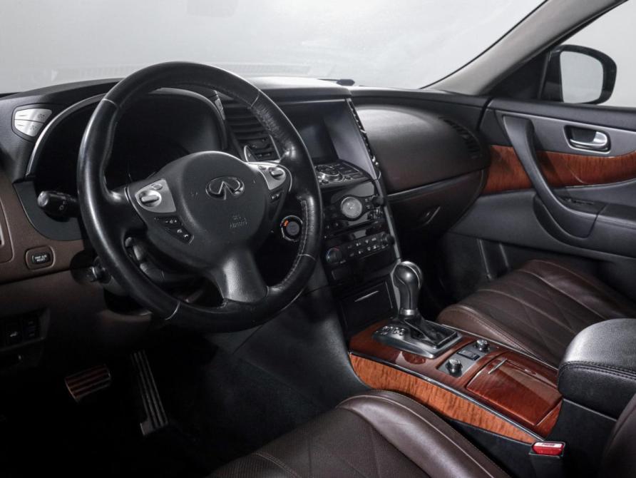 Infiniti QX70 Москва  - изображение 14