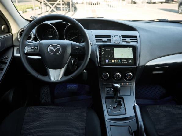 Mazda 3 II (BL) Рестайлинг с пробегом 2012 года, цена 896 000 рублей, 145695 км, хэтчбек, Автокод Объявления