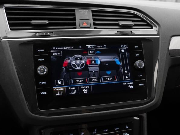 Volkswagen Tiguan II Рестайлинг с пробегом 2021 года, цена 3 440 000 рублей, 64548 км, внедорожник, Автокод Объявления