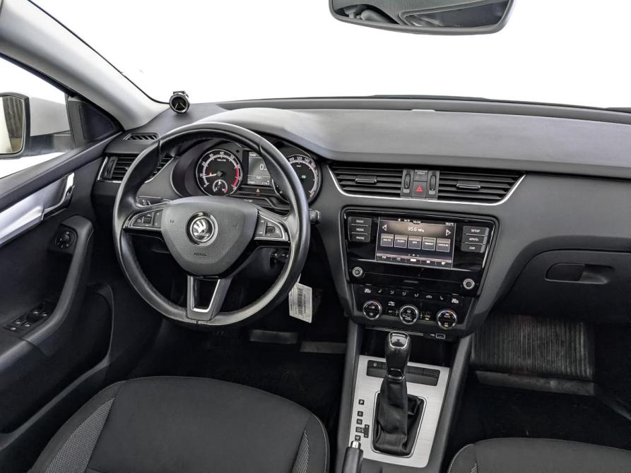 Skoda Octavia III (A7) Рестайлинг Москва  - изображение 29