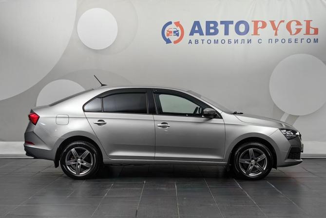 Skoda Rapid II с пробегом 2021 года, цена 1 699 000 рублей, 29940 км, лифтбек, Автокод Объявления