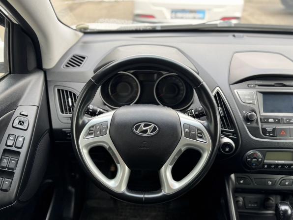 Hyundai ix35 I Рестайлинг с пробегом 2014 года, цена 1 215 000 рублей, 111026 км, внедорожник, Автокод Объявления