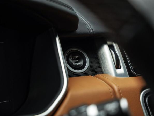 Land Rover Range Rover IV Рестайлинг с пробегом 2019 года, цена 6 950 000 рублей, 164549 км, внедорожник, Автокод Объявления