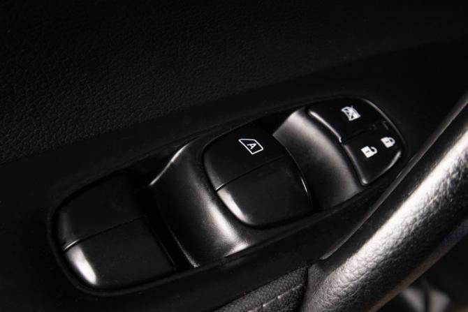 Nissan Qashqai II с пробегом 2014 года, цена 999 000 рублей, 226381 км, внедорожник, Автокод Объявления