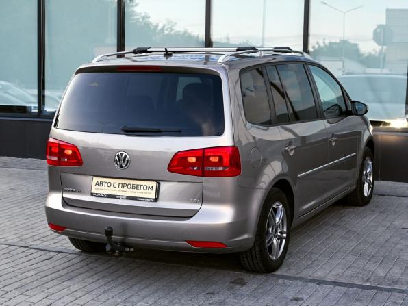 Volkswagen Touran I Рестайлинг 2 с пробегом 2012 года, цена 1 019 000 рублей, 201616 км, компактвэн, Автокод Объявления