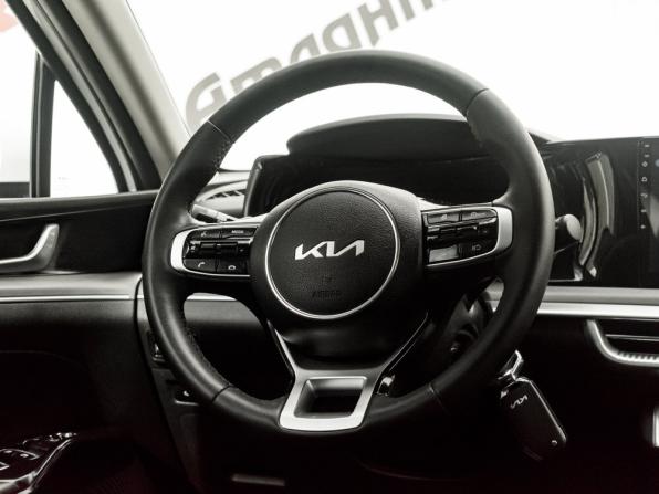 Kia K5 III с пробегом 2022 года, цена 2 580 000 рублей, 59976 км, седан, Автокод Объявления