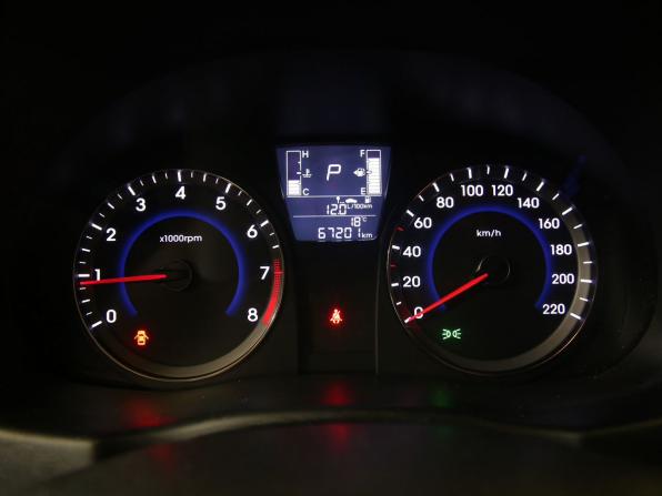 Hyundai Solaris I Рестайлинг с пробегом 2016 года, цена 945 000 рублей, 67199 км, седан, Автокод Объявления