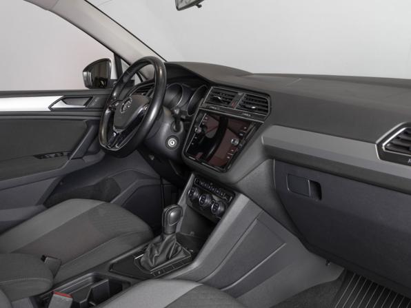Volkswagen Tiguan II с пробегом 2020 года, цена 2 474 200 рублей, 107992 км, внедорожник, Автокод Объявления