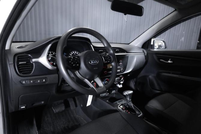 Kia Rio IV Рестайлинг с пробегом 2021 года, цена 1 549 900 рублей, 62904 км, седан, Автокод Объявления