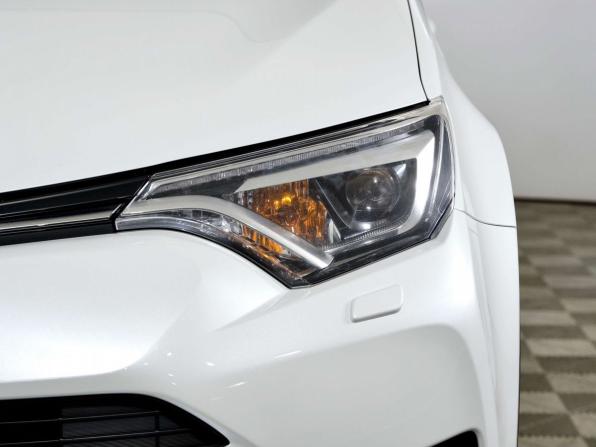 Toyota RAV4 IV (XA40) Рестайлинг с пробегом 2018 года, цена 2 878 000 рублей, 59538 км, внедорожник, Автокод Объявления