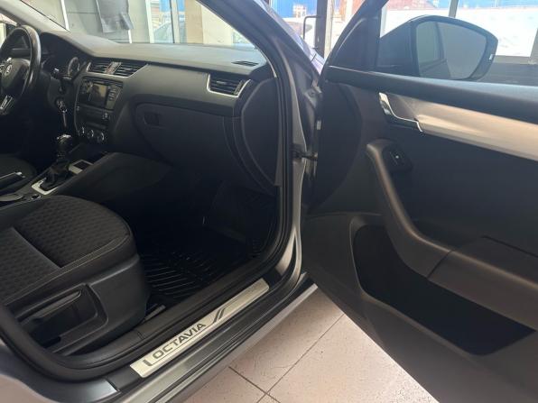 Skoda Octavia III (A7) с пробегом 2016 года, цена 1 349 000 рублей, 220619 км, лифтбек, Автокод Объявления
