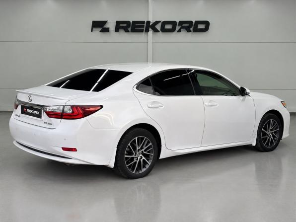 Lexus ES VI Рестайлинг с пробегом 2015 года, цена 1 999 000 рублей, 217673 км, седан, Автокод Объявления