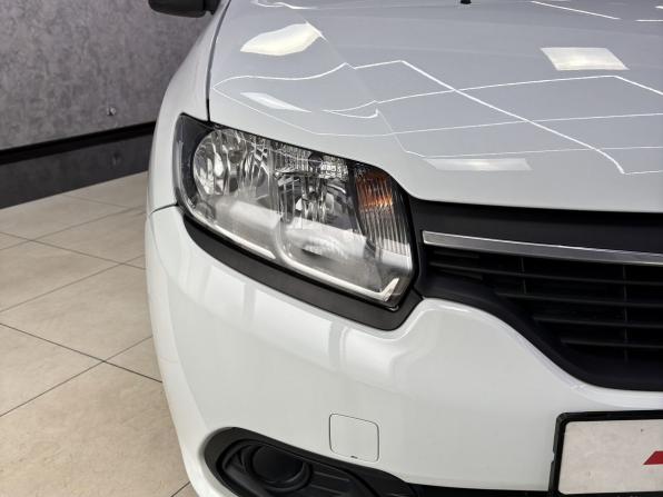 Renault Logan II с пробегом 2015 года, цена 685 000 рублей, 106071 км, седан, Автокод Объявления