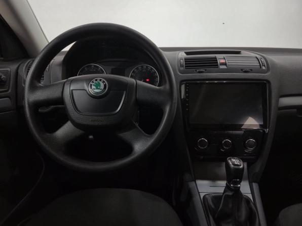 Skoda Octavia II (A5) Рестайлинг с пробегом 2012 года, цена 850 000 рублей, 290251 км, лифтбек, Автокод Объявления